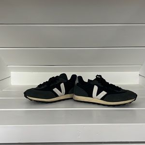 VEJA Rio Branco Sneaker